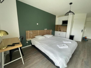 Bel appartement design tout confort (Parking Gratuit) à 10 minutes de Bordeaux